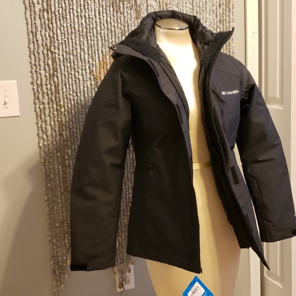 Beautiful Columbia coat - Picture 3 of 5